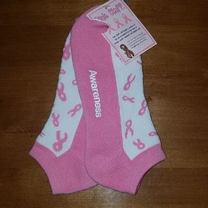 NWT pink awareness socks and pin